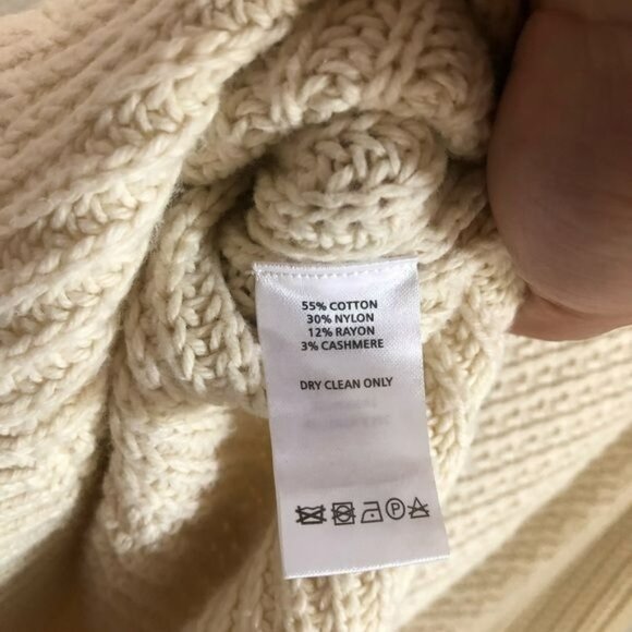 Leo & Sage Cream Turtleneck Cashmere Blend Sleeveless Hi Low Sweater Tank Size M - Picture 4 of 4